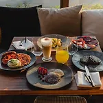 Otel Avenida (adults Only) 4*
