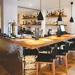 拉各斯阿维尼达酒店 4*