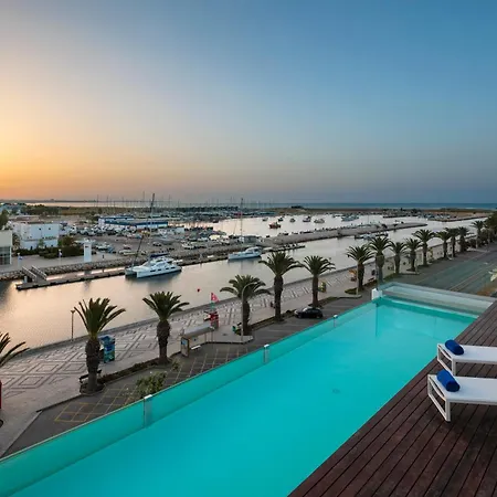 Hotel Avenida (adults Only)